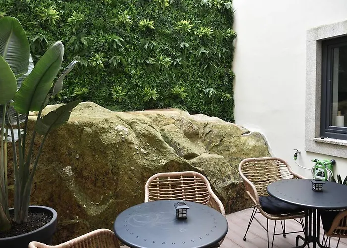 With Balcony In The Center Of * Porto