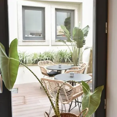 Apartment With Balcony In The Center Of *